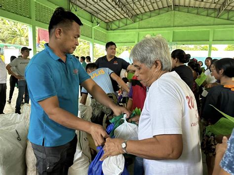 Kabayanihan ng tao, nasusukat sa pagbibigay ng serbisyo na .